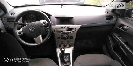 Opel Astra 2007  випуску Ужгород з двигуном 1.7 л дизель хэтчбек механіка за 4200 долл. 