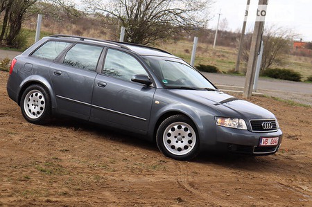 Audi A4 Limousine 2004  випуску Львів з двигуном 1.8 л бензин універсал автомат за 4999 долл. 