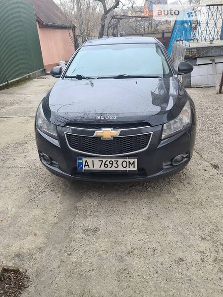 Chevrolet Cruze 2011  випуску Київ з двигуном 1.6 л  седан механіка за 6500 долл. 