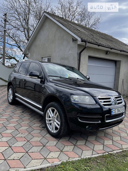 Volkswagen Touareg 2006  випуску Чернівці з двигуном 3 л дизель позашляховик автомат за 13300 долл. 