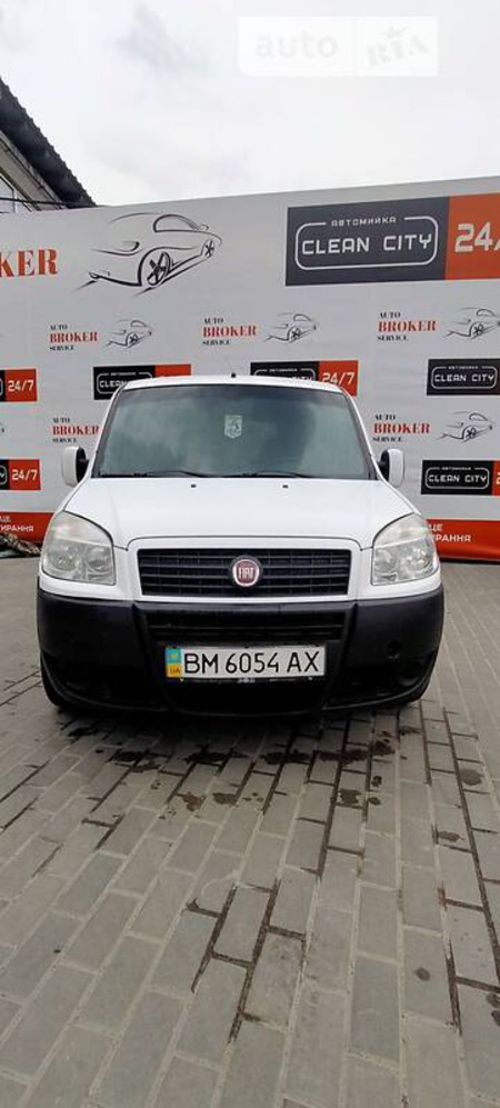 Fiat Doblo 2009  випуску Суми з двигуном 1.9 л  мінівен механіка за 3999 долл. 