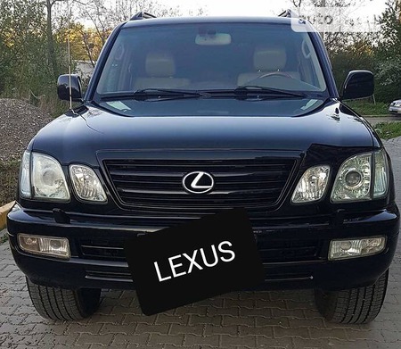 Lexus LX 470 2003  випуску Чернівці з двигуном 4.7 л  позашляховик автомат за 15500 долл. 