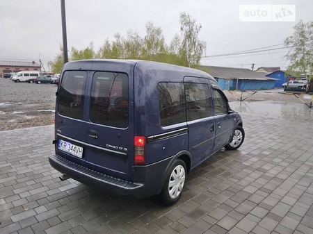 Opel Combo Life 2003  випуску Ужгород з двигуном 1.7 л дизель мінівен механіка за 1350 долл. 