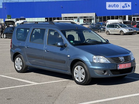 Dacia Logan MCV 2009  випуску Житомир з двигуном 1.6 л бензин універсал механіка за 6400 долл. 