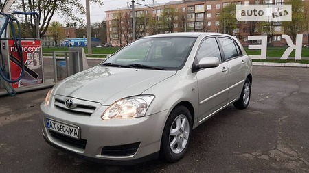 Toyota Corolla 2006  випуску Харків з двигуном 1.6 л бензин хэтчбек механіка за 5500 долл. 