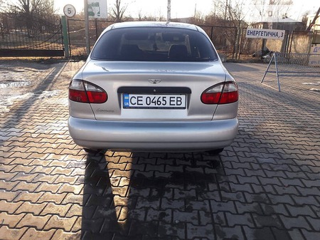 Daewoo Lanos 2007  випуску Чернівці з двигуном 1.5 л бензин седан механіка за 3300 долл. 