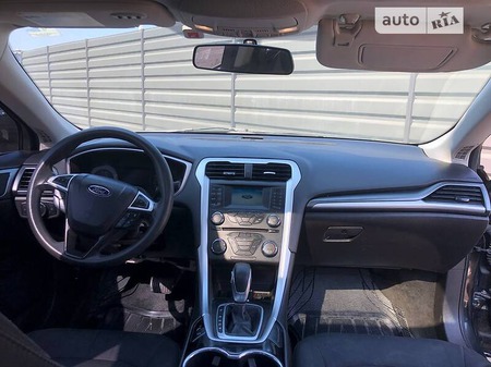 Ford Fusion 2015  випуску Черкаси з двигуном 2.5 л  седан автомат за 9500 долл. 
