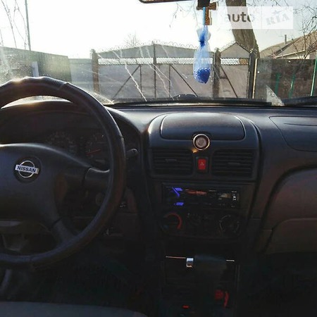 Nissan Almera 2001  випуску Одеса з двигуном 1.6 л  седан автомат за 3700 долл. 