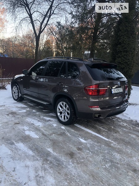 BMW X5 2011  випуску Чернівці з двигуном 3 л бензин позашляховик автомат за 15000 долл. 