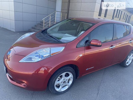 Nissan Leaf 2012  випуску Дніпро з двигуном 0 л електро хэтчбек автомат за 5500 долл. 