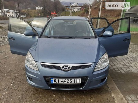 Hyundai i30 2008  випуску Івано-Франківськ з двигуном 1.6 л дизель хэтчбек механіка за 5700 долл. 