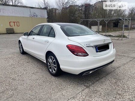 Mercedes-Benz C 300 2016  випуску Київ з двигуном 0 л бензин седан автомат за 28000 долл. 