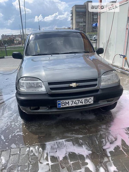 Chevrolet Niva 2006  випуску Суми з двигуном 0 л бензин позашляховик механіка за 4300 долл. 