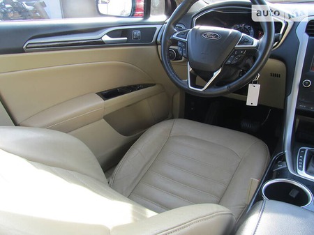 Ford Fusion 2013  випуску Тернопіль з двигуном 1.5 л бензин седан автомат за 12400 долл. 