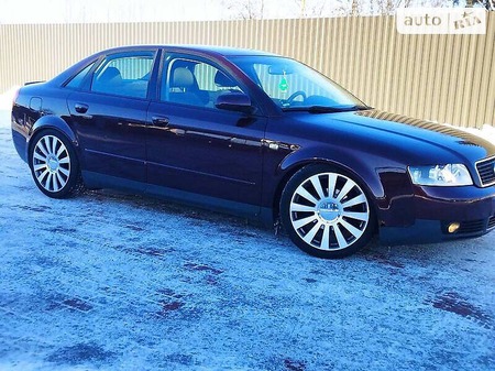 Audi A4 Limousine 2001  випуску Запоріжжя з двигуном 1.6 л бензин седан механіка за 5300 долл. 