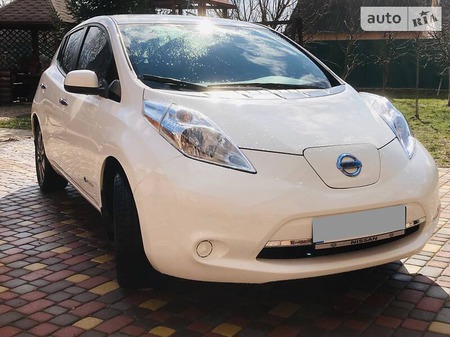 Nissan Leaf 2016  випуску Ужгород з двигуном 0 л електро хэтчбек автомат за 13600 долл. 