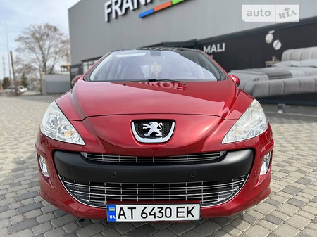 Peugeot 308 2012  випуску Івано-Франківськ з двигуном 1.6 л бензин хэтчбек автомат за 6950 долл. 