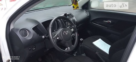 Toyota Urban Cruiser 2011  випуску Полтава з двигуном 1.4 л дизель позашляховик механіка за 8900 долл. 