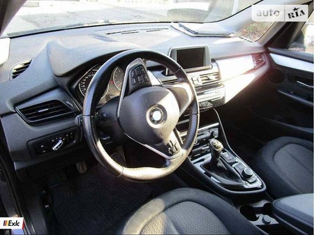 BMW 216 2015  випуску Львів з двигуном 1.5 л дизель хэтчбек механіка за 15000 долл. 