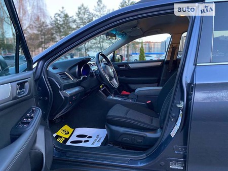 Subaru Outback 2017  випуску Львів з двигуном 0 л бензин позашляховик автомат за 16900 долл. 