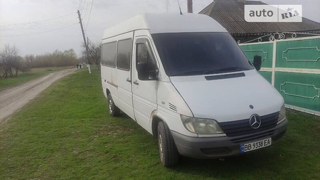 Mercedes-Benz Sprinter 2000  випуску Луганськ з двигуном 0 л дизель мінівен механіка за 10000 долл. 