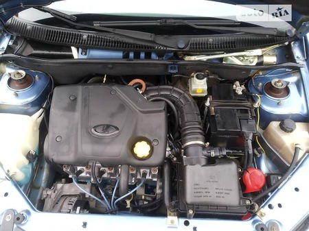 Lada 1118 2006  випуску Харків з двигуном 1.6 л бензин седан механіка за 3750 долл. 