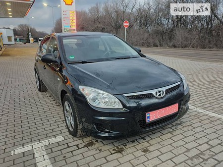 Hyundai i30 2008  випуску Луцьк з двигуном 0 л  хэтчбек механіка за 5000 долл. 