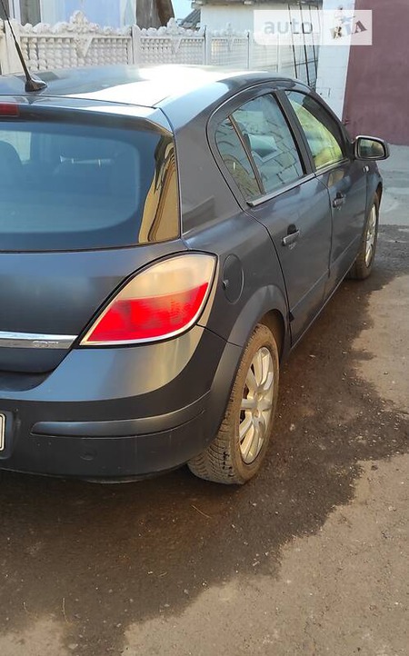 Opel Astra 2006  випуску Рівне з двигуном 1.3 л дизель хэтчбек механіка за 4700 долл. 