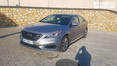 Hyundai Sonata 2017  випуску Вінниця з двигуном 2.4 л бензин седан автомат за 15999 долл. 