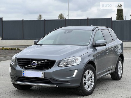 Volvo XC60 2017  випуску Луцьк з двигуном 2 л дизель позашляховик автомат за 18950 долл. 