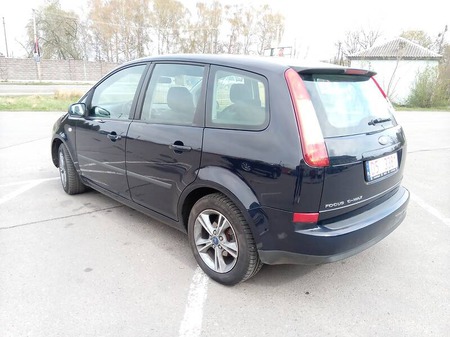 Ford C-Max 2006  випуску Львів з двигуном 1.6 л бензин мінівен механіка за 4300 долл. 