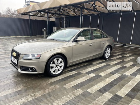 Audi A4 Limousine 2009  випуску Ужгород з двигуном 2 л бензин седан автомат за 8800 долл. 