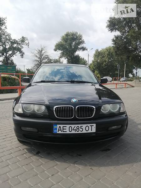 BMW 320 2000  випуску Дніпро з двигуном 2 л дизель седан механіка за 4700 долл. 