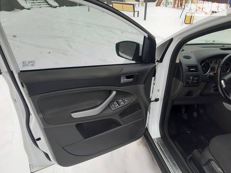 Ford Kuga 2012  випуску Івано-Франківськ з двигуном 2 л дизель позашляховик механіка за 12700 долл. 