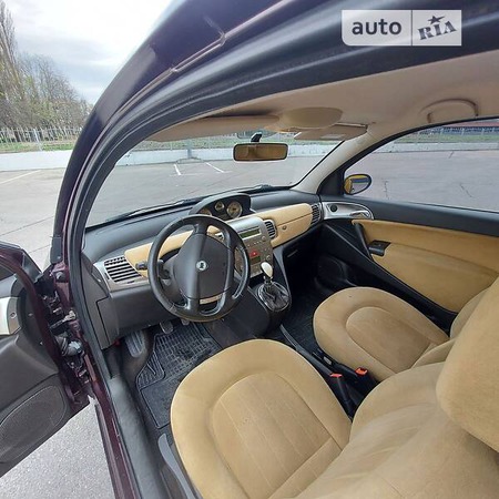 Lancia Ypsilon 2007  випуску Кропивницький з двигуном 1.4 л  хэтчбек механіка за 3500 долл. 