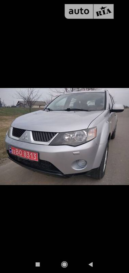 Mitsubishi Outlander 2008  випуску Луцьк з двигуном 2 л дизель позашляховик механіка за 9200 долл. 