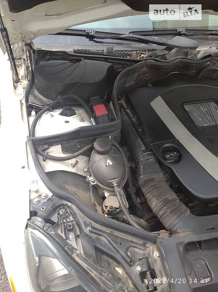Mercedes-Benz C 300 2012  випуску Одеса з двигуном 3 л бензин седан автомат за 11999 долл. 