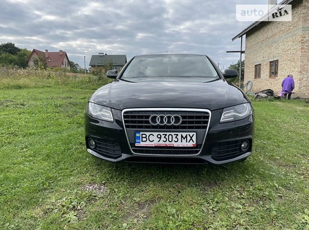 Audi A4 Limousine 2012  випуску Львів з двигуном 2 л дизель седан механіка за 13200 долл. 