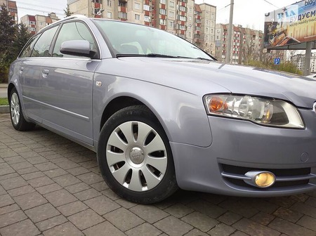 Audi A4 Limousine 2006  випуску Івано-Франківськ з двигуном 0 л дизель універсал автомат за 6200 долл. 