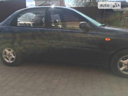 Daewoo Lanos 2003  випуску Луцьк з двигуном 1.3 л  седан механіка за 1550 долл. 