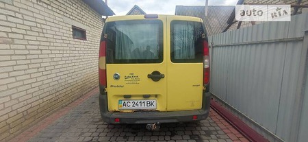 Fiat Doblo 2006  випуску Луцьк з двигуном 0 л дизель мінівен механіка за 4500 долл. 