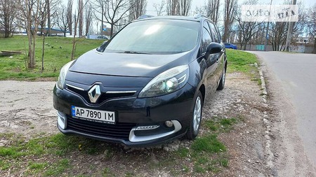 Renault Scenic 2015  випуску Запоріжжя з двигуном 1.5 л дизель мінівен автомат за 9900 долл. 