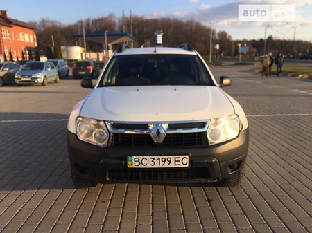 Renault Duster 2012  випуску Львів з двигуном 1.6 л  позашляховик механіка за 6500 долл. 