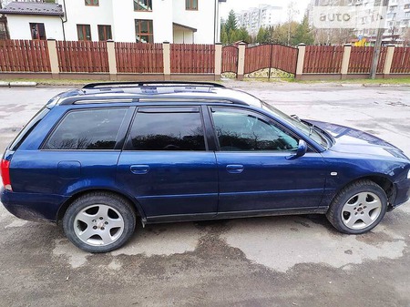 Audi A4 Limousine 1999  випуску Львів з двигуном 1.9 л дизель універсал механіка за 3400 долл. 