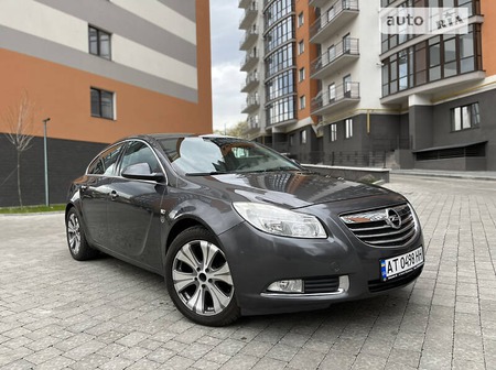 Opel Insignia 2008  випуску Івано-Франківськ з двигуном 2 л дизель седан автомат за 7300 долл. 