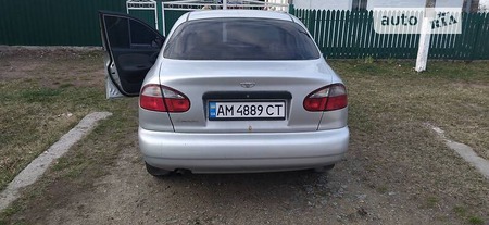 Daewoo Lanos 2008  випуску Житомир з двигуном 1.5 л  седан механіка за 2700 долл. 