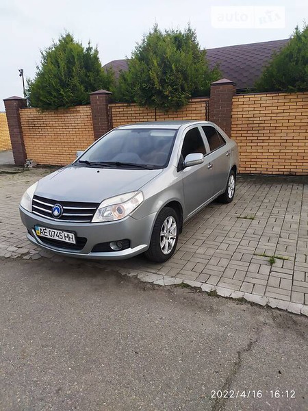 Geely MK 2013  випуску Дніпро з двигуном 1.5 л  седан механіка за 3300 долл. 