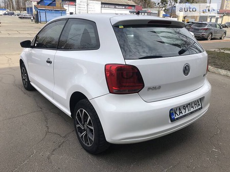 Volkswagen Polo 2013  випуску Київ з двигуном 1.2 л дизель хэтчбек механіка за 7300 долл. 