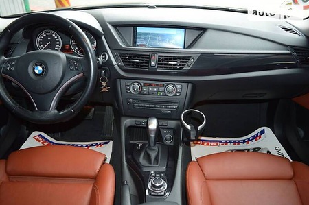 BMW X1 2009  випуску Львів з двигуном 2 л дизель позашляховик автомат за 14300 долл. 