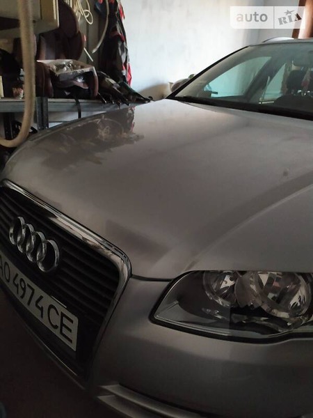 Audi A4 Limousine 2005  випуску Ужгород з двигуном 1.9 л дизель універсал механіка за 8900 долл. 